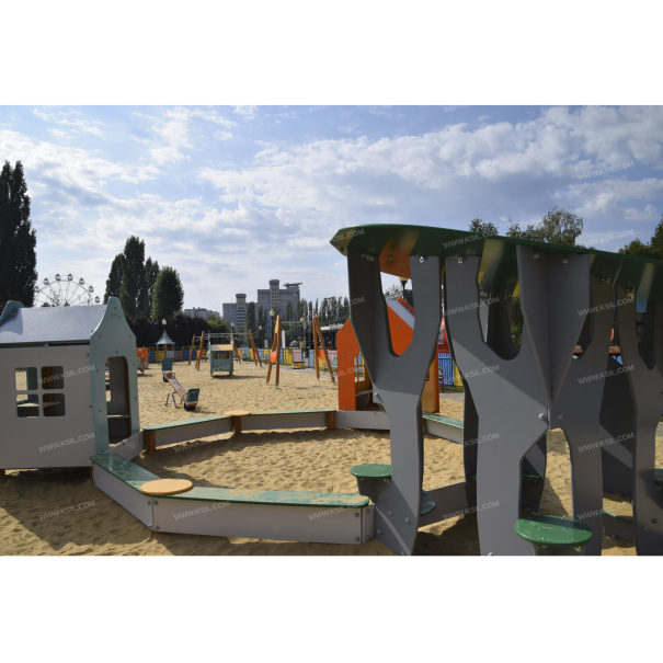 004352 - Песочный дворик «Домики в лесу» - фото пример 1