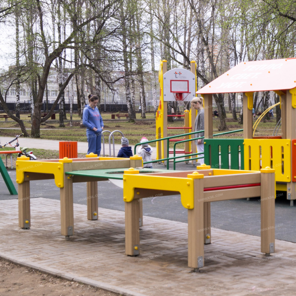 004245 - Стол-песочница - фото пример 1