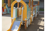 004421 - Детский игровой комплекс «Паровозик с двумя вагончиками» - фото превью 1